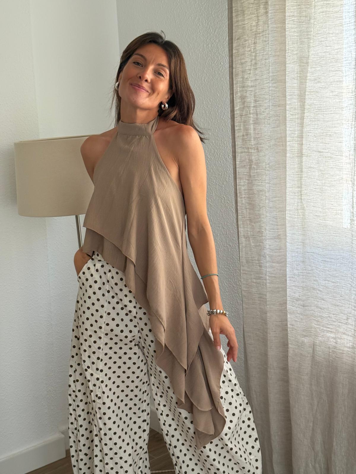 Camisa cuello halter Volante Marrón