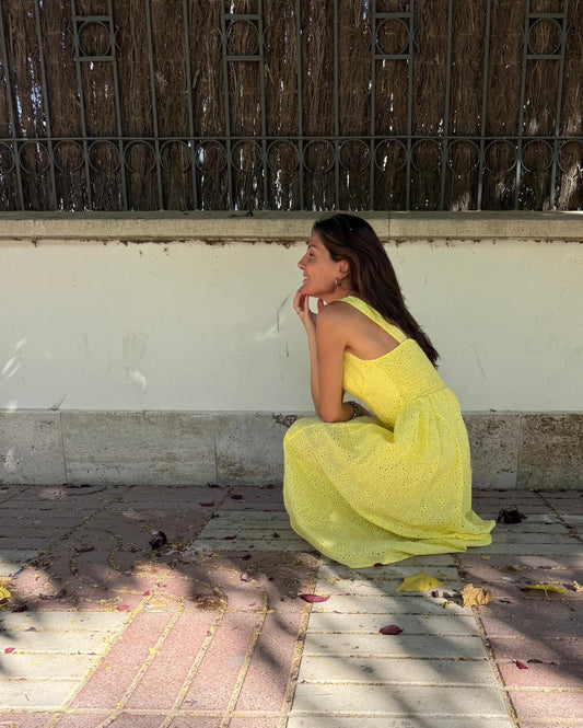 Vestido Midi Amarillo