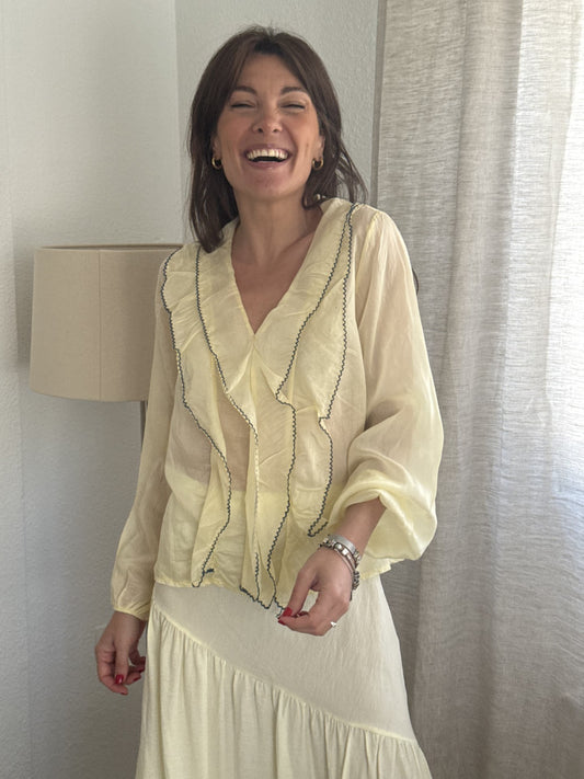 Camisa Amarilla Ribete