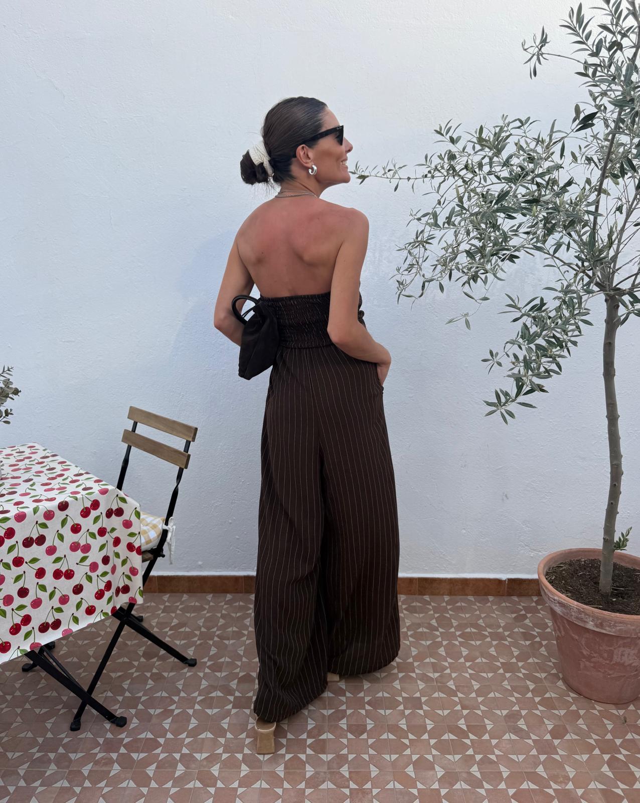 Mono Capri Raya Diplomática