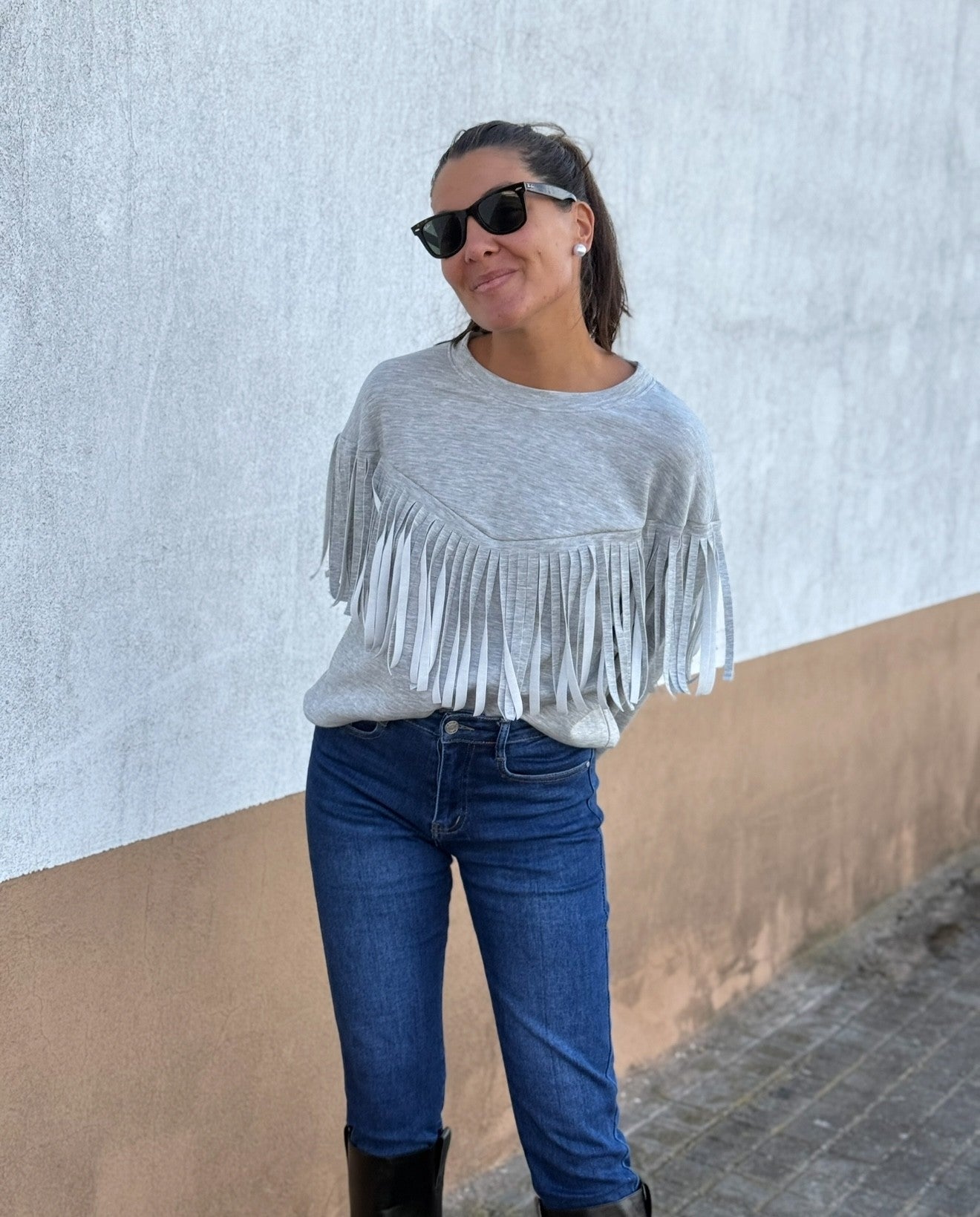 Sudadera Flecos Gris