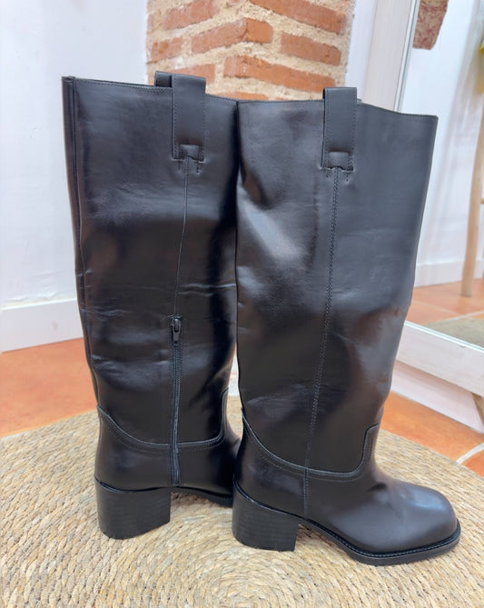 Bota Motera