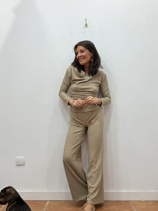 Conjunto Viral Café