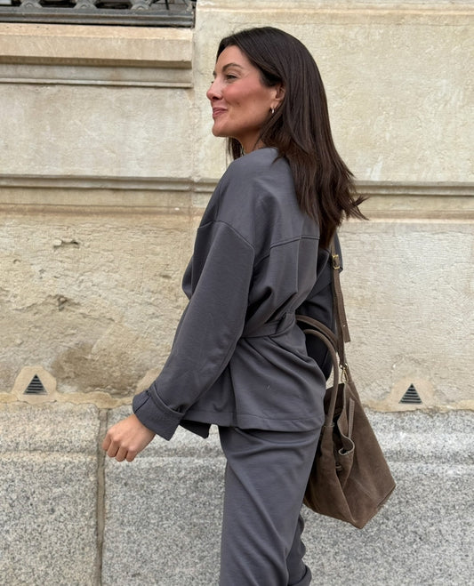 Conjunto Chandal con Cinturón Gris