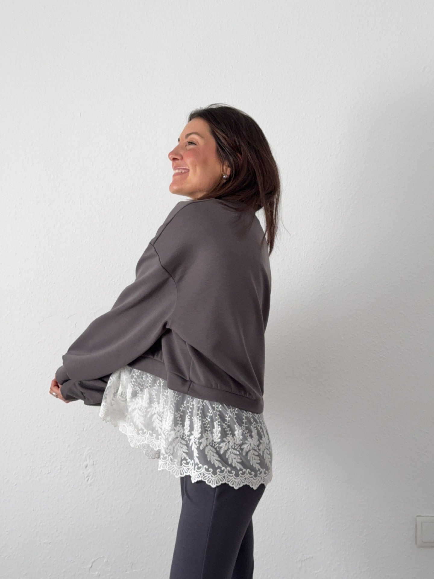 Sudadera Puntilla Gris