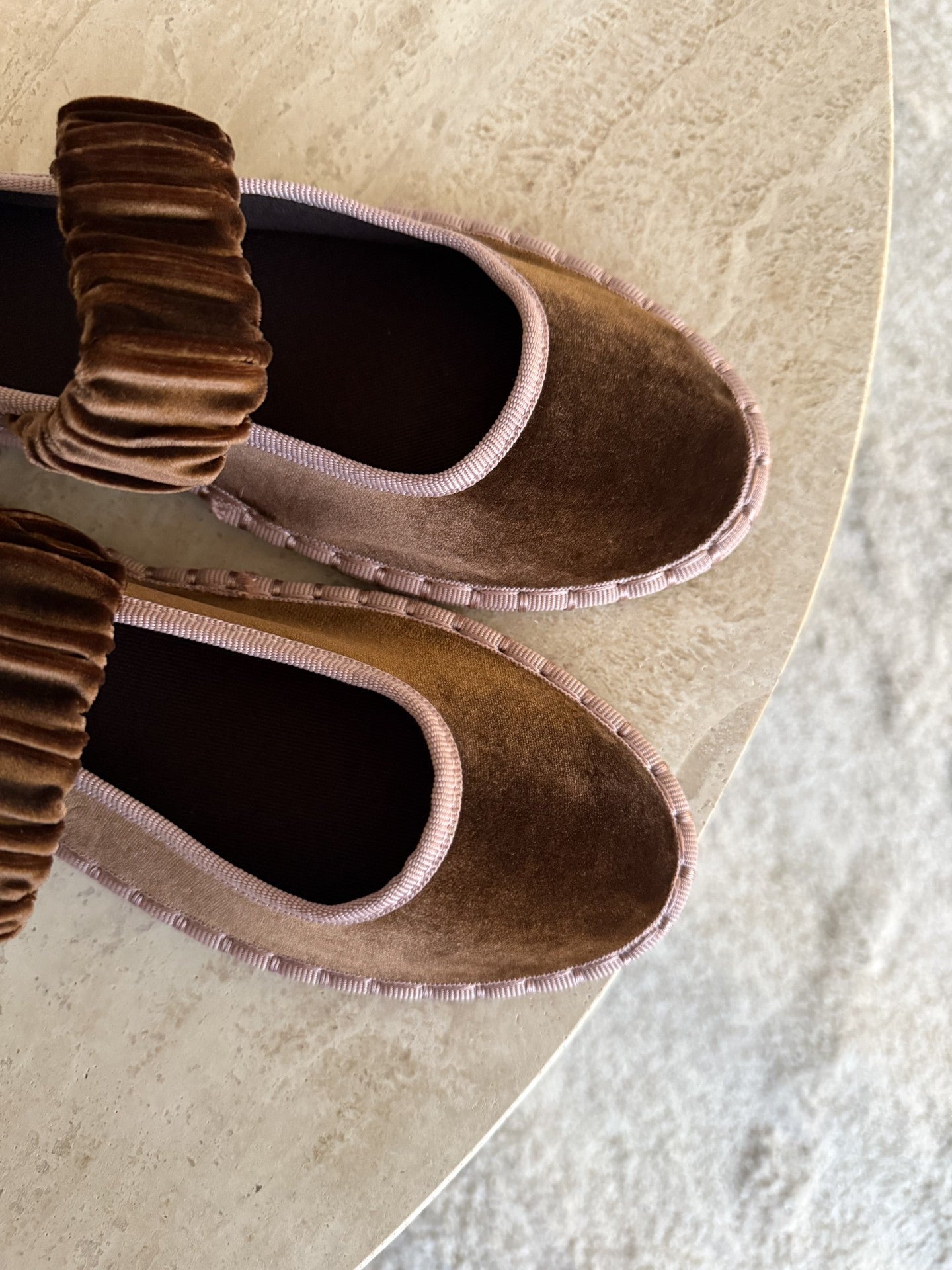 Manoletina Terciopelo Marrón