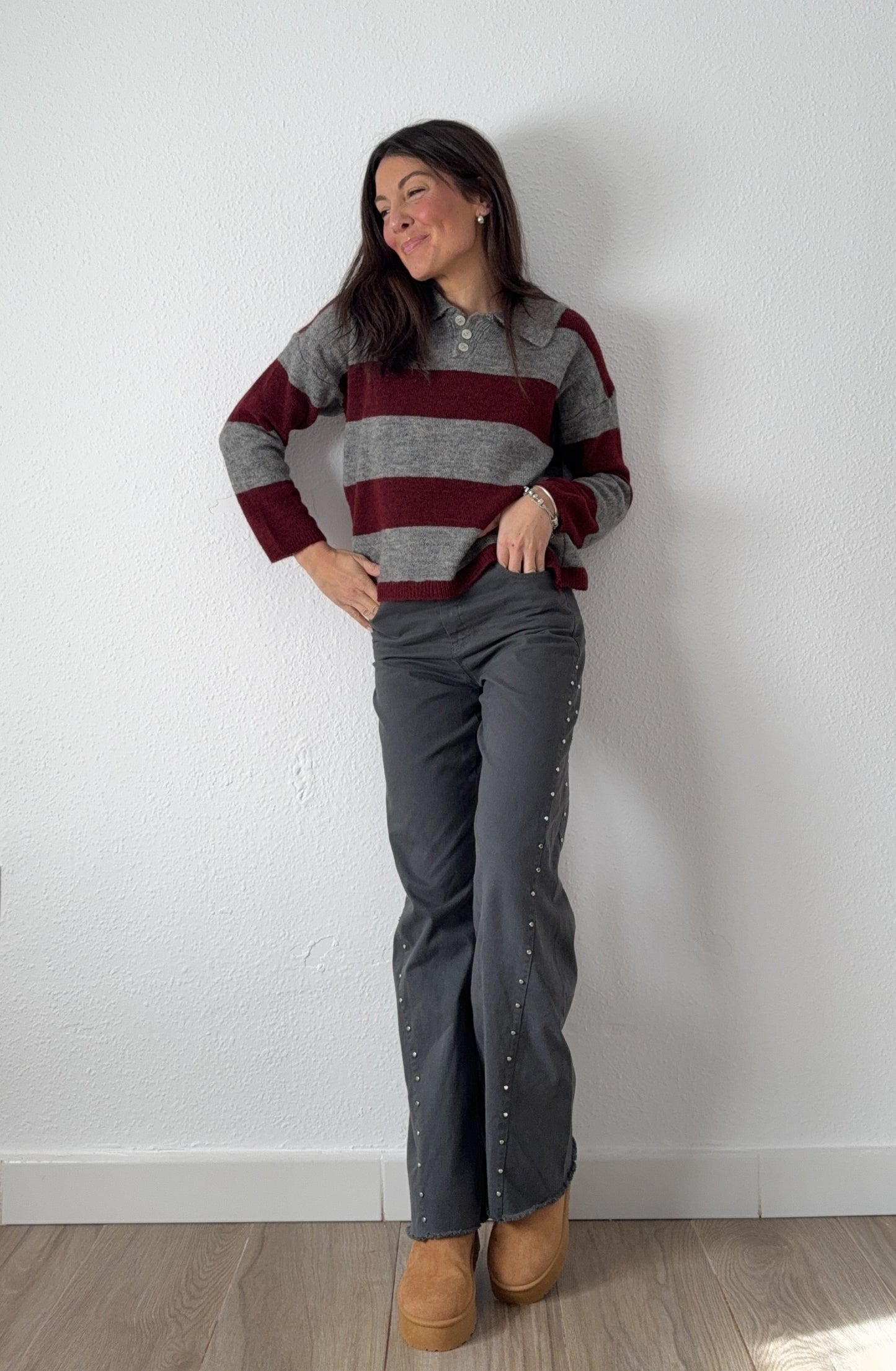 Pantalón vaquero tachuelas