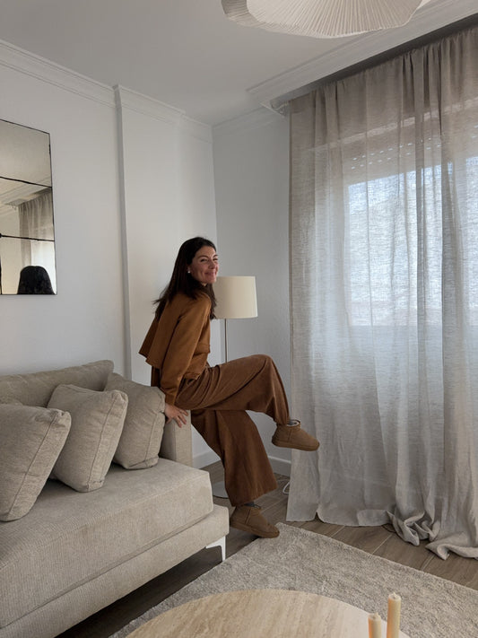 Mono de Pana Marrón