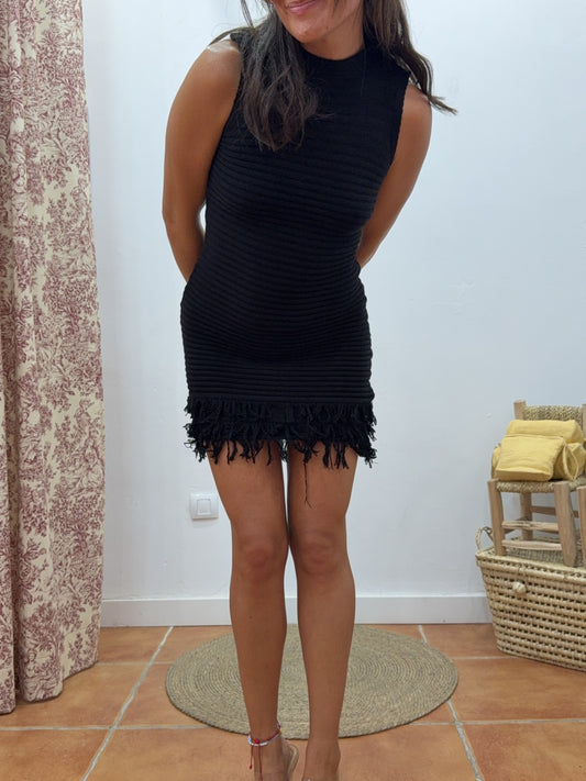 Vestido Negro Flecos