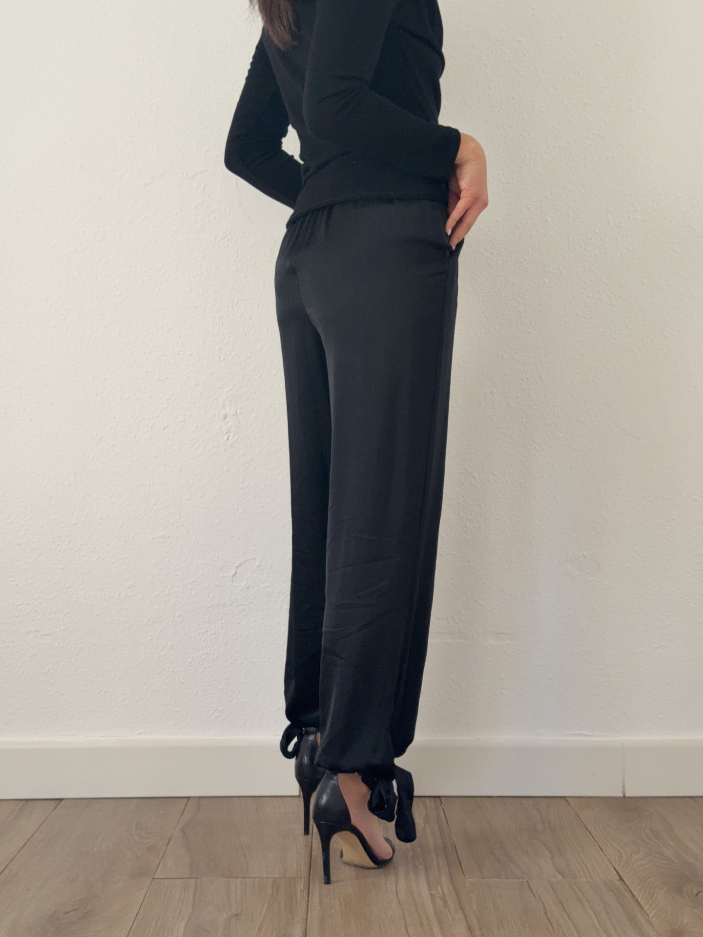 Pantalón Negro lazada