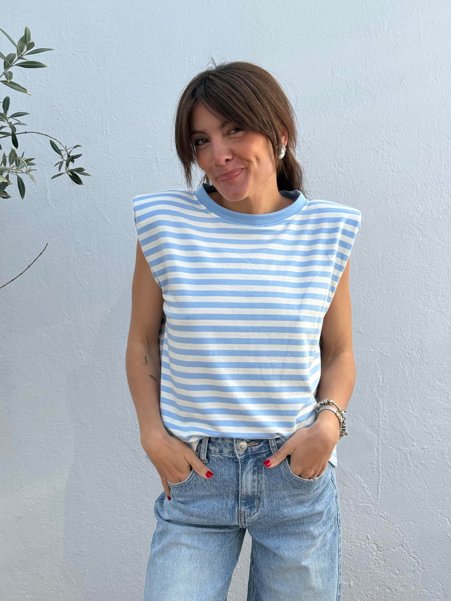 Camiseta Hombreras Celeste